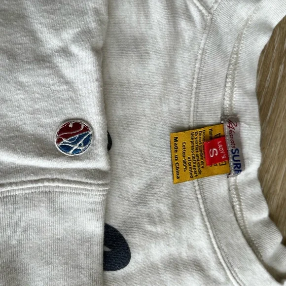 24Karats Surf sweatshirt. Lightweight french terry. Vintage original. So cute! - Picture 3 of 3